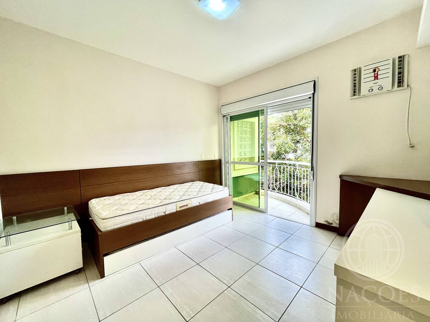 Casa, 4 quartos, 220 m² - Foto 27