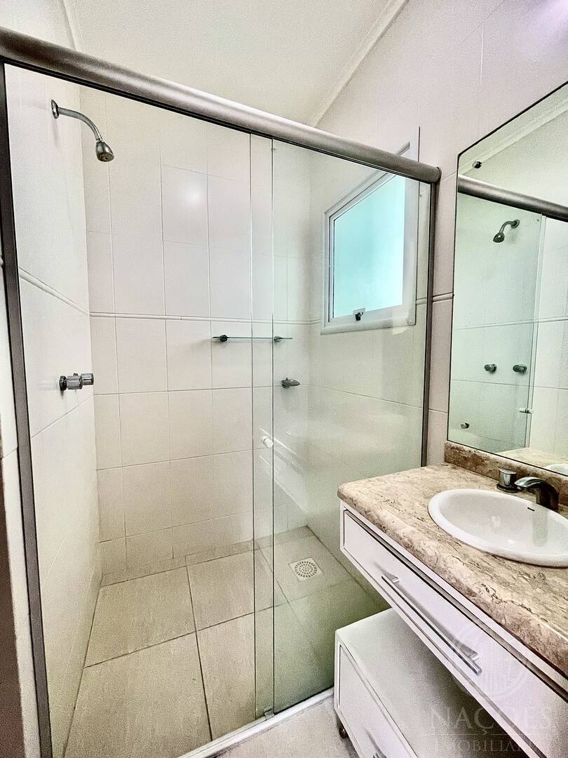 Casa, 4 quartos, 220 m² - Foto 28