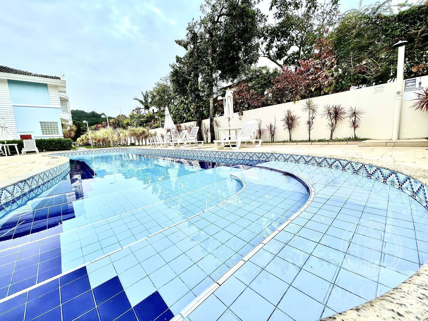 Casa, 4 quartos, 220 m² - Foto 2