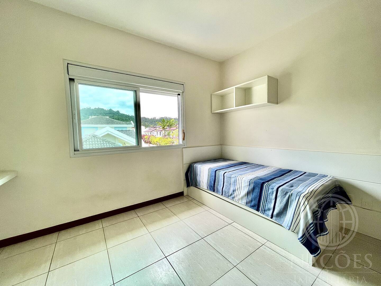 Casa, 4 quartos, 220 m² - Foto 31