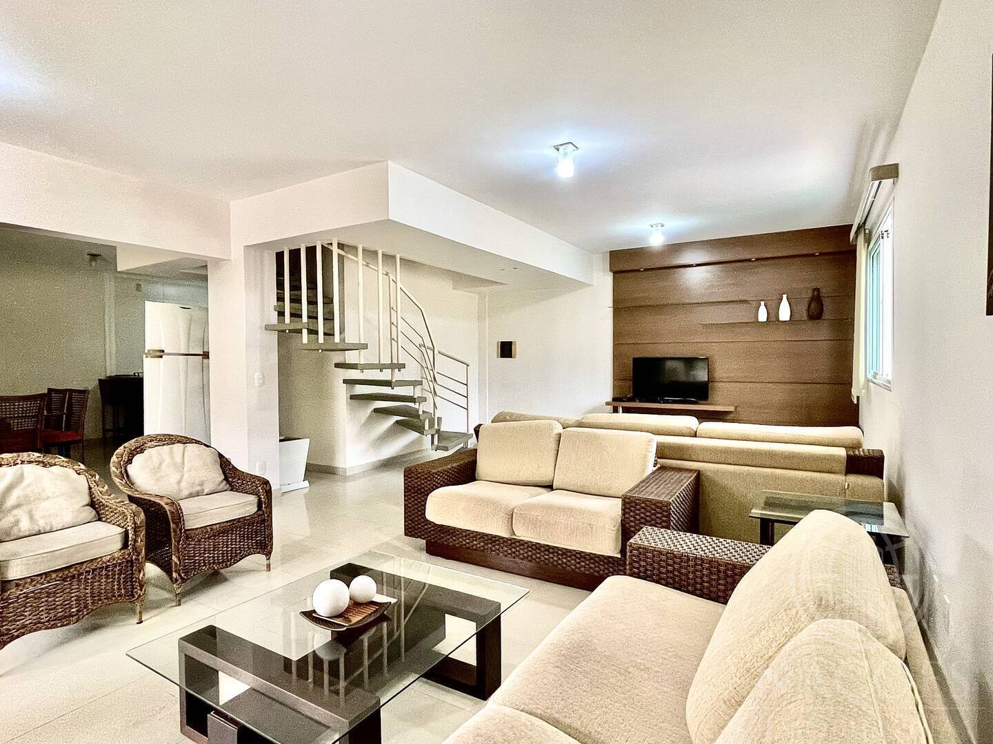 Casa, 4 quartos, 220 m² - Foto 9