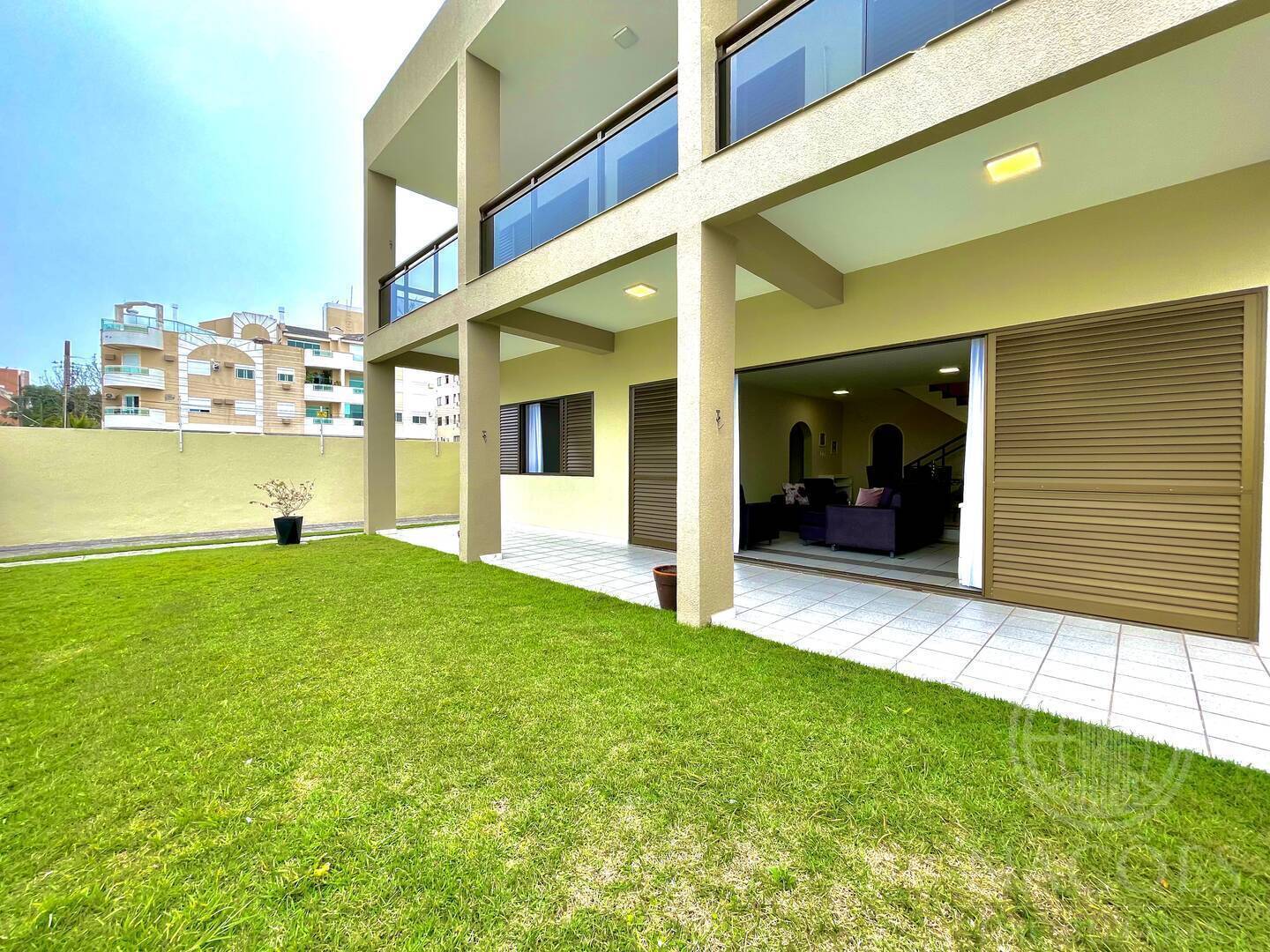 Casa, 7 quartos, 350 m² - Foto 2
