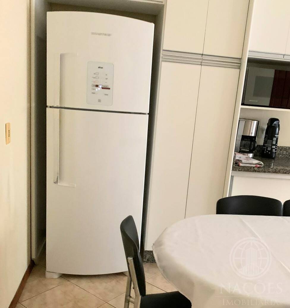 Casa, 6 quartos, 180 m² - Foto 7