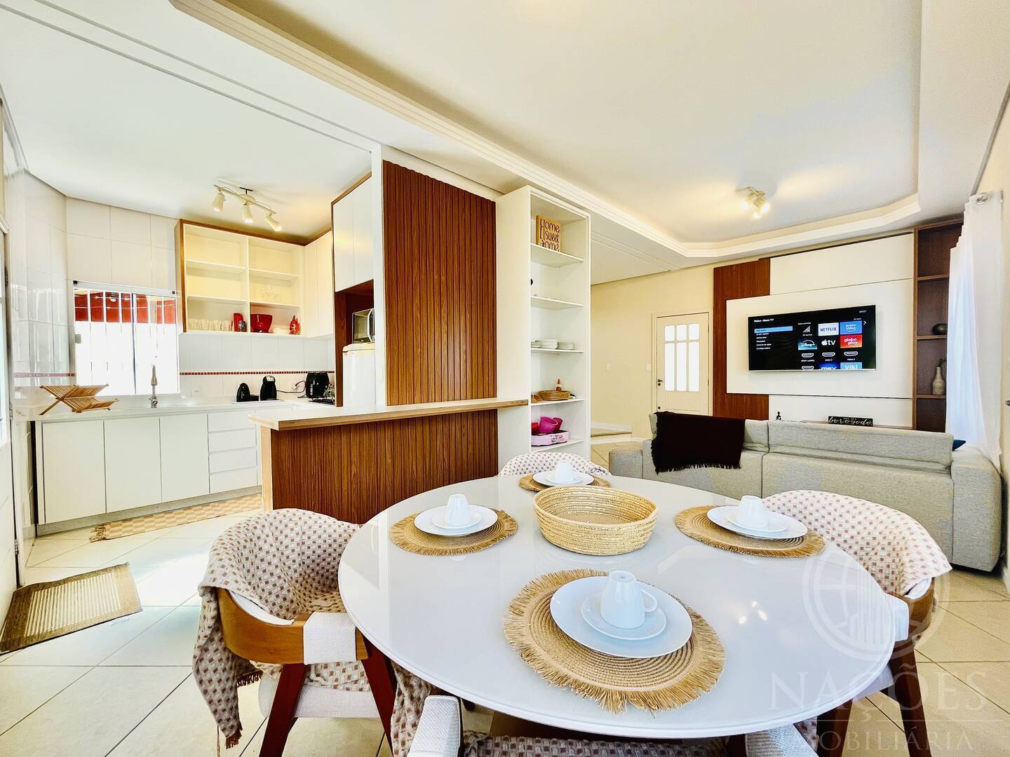 Casa, 3 quartos, 180 m² - Foto 1